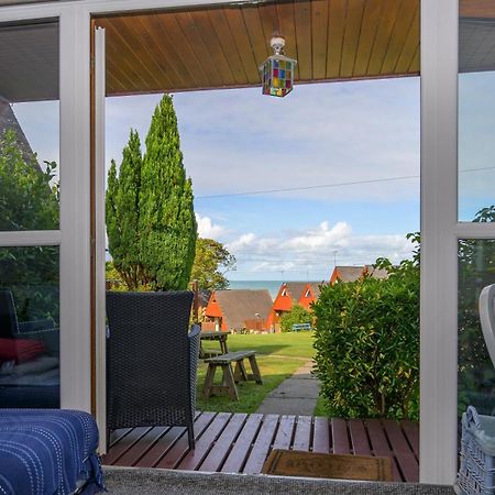 Escape To A Clifftop Chalet With Pool And Tennis Onsite - 38 Kingsdown Park Villa Exteriör bild